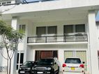 Piliyandala Super Luxury 3 Storied Spaces Elegant House