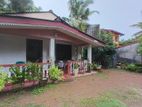 Piliyandala Suwarapala house sale for land value .