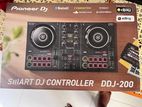 Pioneer DDJ 200 - DJ Console