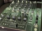 Pioneer DJM 800 DJ Mixer