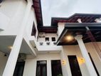 Pita Kotte - Newly Renovated Two Storied Fully Furnished House for rent