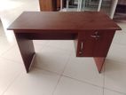 Piyestra Office Table