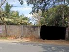 பலாலி வீதி முகப்புடன் அம்மாச்சி அருகில் காணி விற்பனைக்கு உண்டு