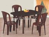 plastic 4 by 2 dinning table with chairs (L-2)