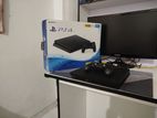 Playstation 4 500 GB With Monitor