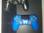 Playstation 4 (PS4) With 2 Controller and Games