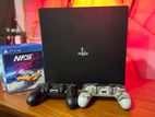 PlayStation ps4 pro 1TB