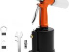 Pneumatic rivet gun