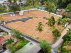 පොල්ගස්ඕවිටෙන් අගනා බිම් කොටස් විකිණීමට