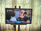Polytron 32 LED TV