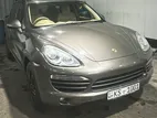Porsche Cayenne S hybrid 2011
