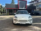 Porsche Cayenne S Hybrid 2013