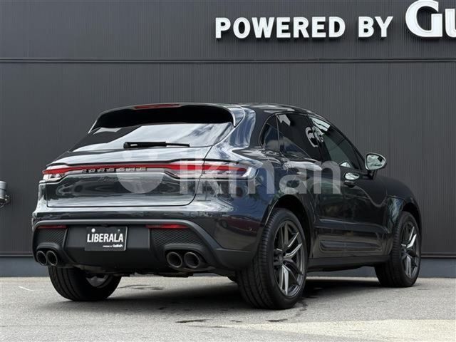 Porsche Macan 2025 photo 3