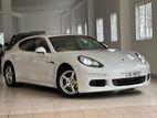 Porsche Panamera S 3L Twin Turbo 2013