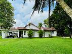 Portion of Antique House for Rent - Kelaniya