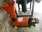 Poultry feet pellet machine