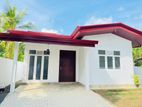 පර්චස් 13 ක වීදියගොඩ පිහිටි අලුත්ම නිවස විකිනීමට