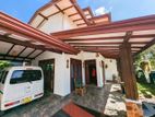 ප්‍රධාන පාරට 350M දෙමහල් නිවසක් විකිණීමට