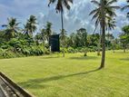 ප්‍රධාන පාරටම මුහුණලා වටිනා ඉඩම / HL 14079