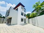 Premium 3-Unit House for Sale – Thalangama, Battaramulla