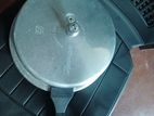 pressure cooker