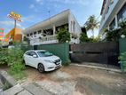 Prime Commercial Residential Building for Sale High Level Road Homagama