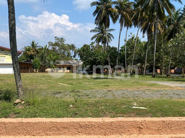 Prime Galle Road Facing Land for Rent – Katubedda ANU017L, Colombo