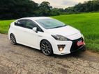 Prius 3 Rd Gen GS Car for Rent