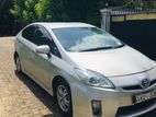 Prius 3.0 for Rent