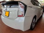 Prius 3rd New Car 2014 for Rent