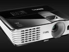 Projector With high brightness and short-distance projection