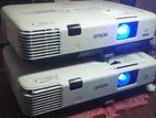 projectors 4000 Lumen