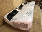 projectors Ultra short throw Epson