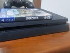 PS4 1TB with Game