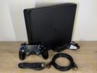 PS4 slim 500GB Consoles
