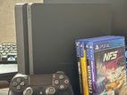 Ps4 Slim with 4 Games