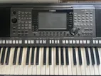 PSR s770 Yamaha Keyboard