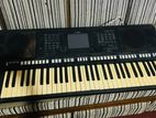 Yamaha PSRS750 Keyboard