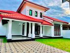 Quality Well Built 16P Land With Single Storey House for Sale Kandawala