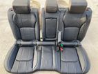 Range Rover Evoque Black leather bucket seats