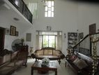 Ratmalana Mallikarama Road 5 Bedrooms Upstairs House for Sale