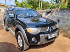 Rent a Cab Mitsubishi L200