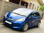 Rent a car -- Honda Fit Gp01 .