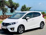 Rent a Car - Honda Fit GP5