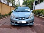 Rent A Car - Honda Fit Shuttle