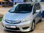 Rent a Car - Honda Fit Shuttle