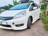 Rent a car - Honda Fit Shuttle