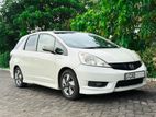 Rent a Car Honda Fit Shuttle