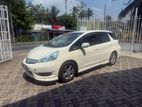 Rent A Car - Honda Fit Shuttle