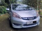 Rent a Car -Honda Fit Shuttle